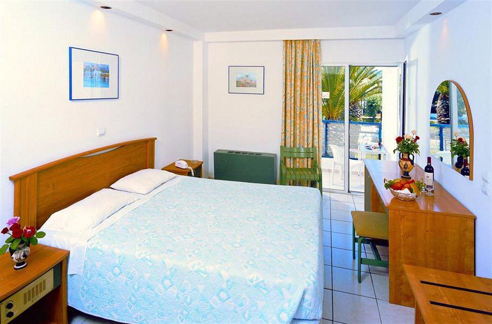 Doreta Beach Theológos Zimmer foto